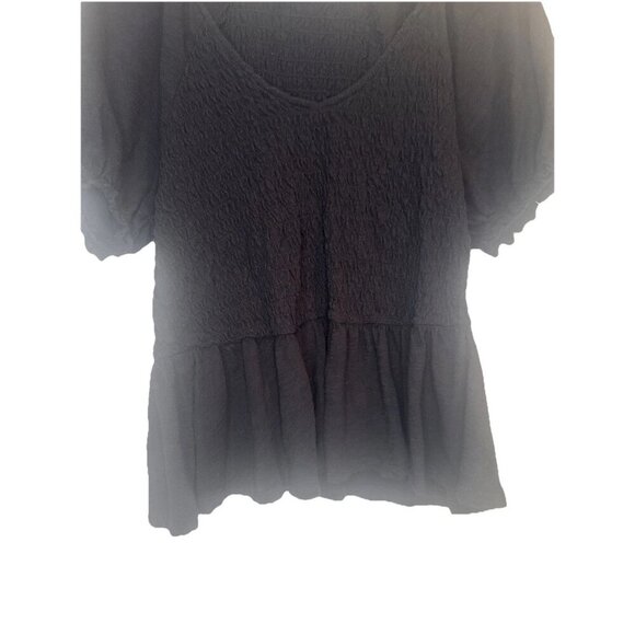 Torrid Women’s Black Smocked Short Sleeve Babydoll Top Plus Sz 1X Casual Summer - Picture 3 of 9